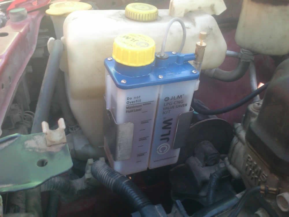 ugraeriokinisi-nissan-almera-hatchback (10)